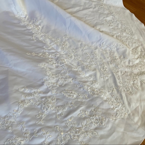 🆕 David’s Bridal Satin A-line Halter w/ Split Front Wedding Dress & Veil Sz. 10 - Picture 7 of 13